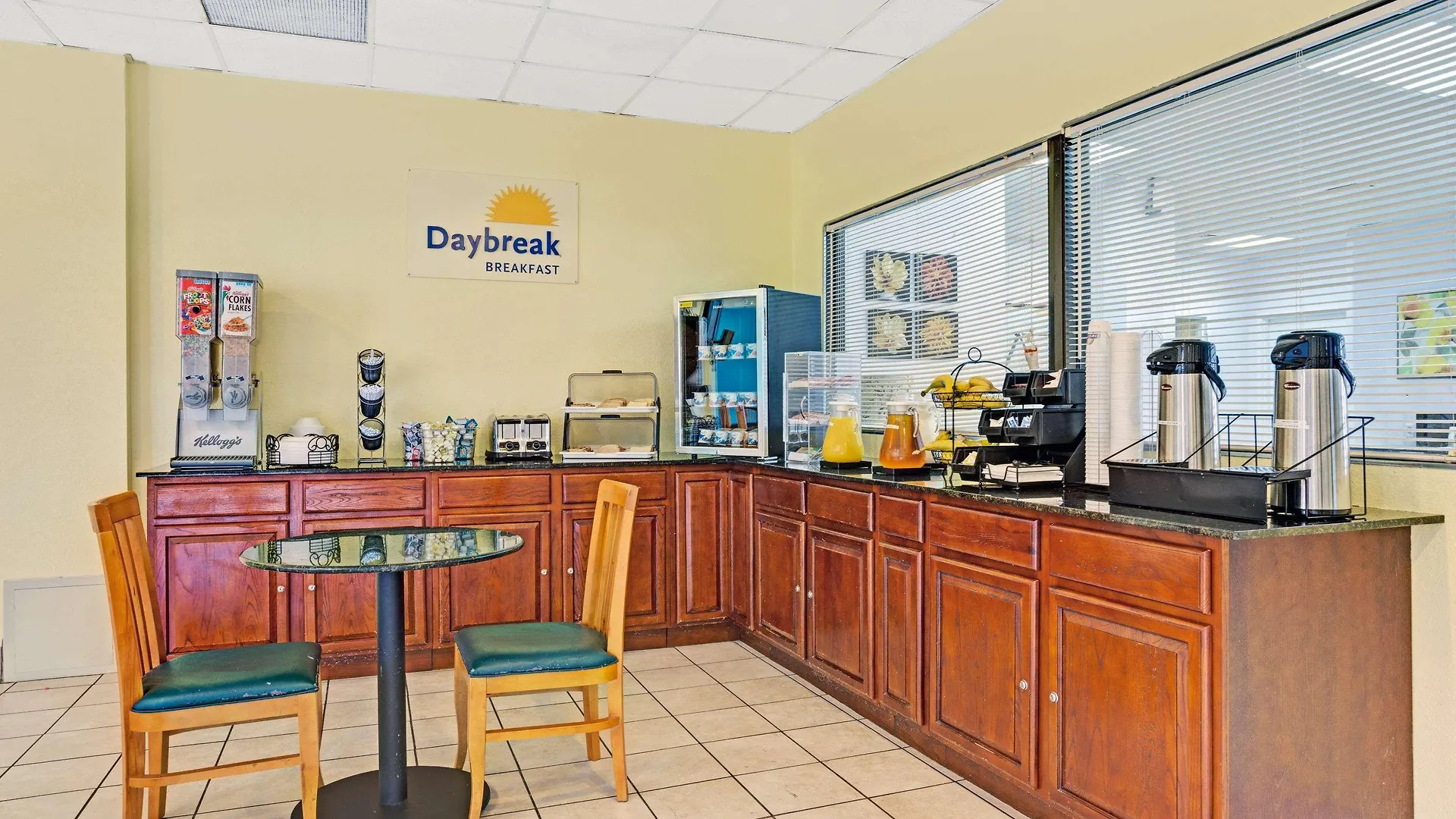 Days Inn By Wyndham Norfolk Military Circle Hotel
