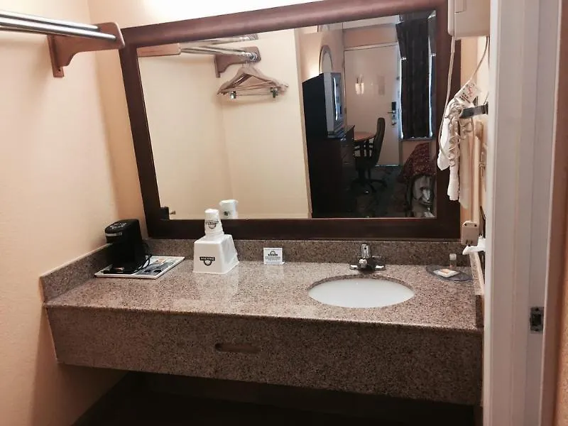 Days Inn By Wyndham Norfolk Military Circle United States