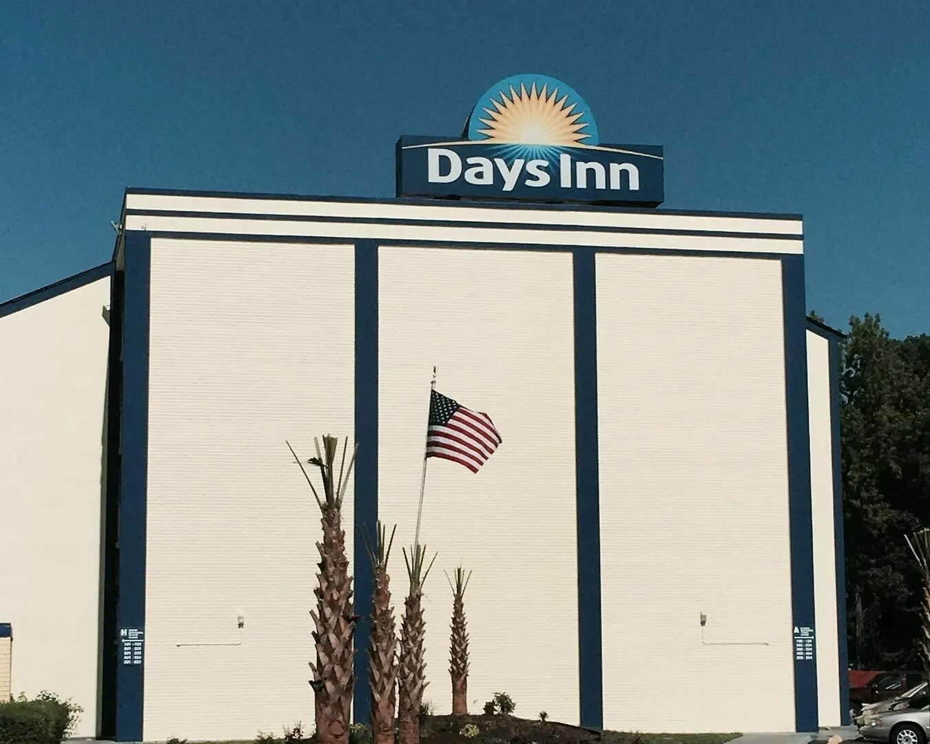 Days Inn By Wyndham Norfolk Military Circle